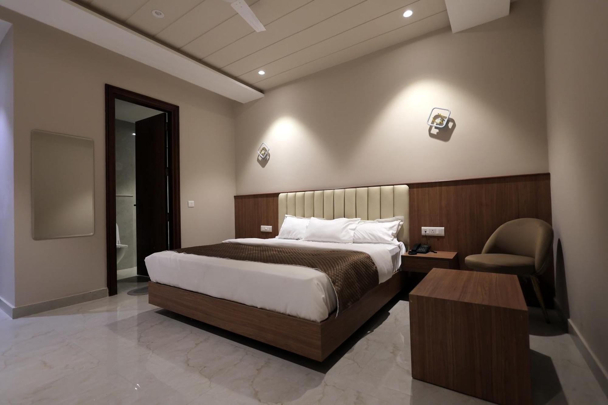 Hotel Regal Palm Moradabad Exterior foto